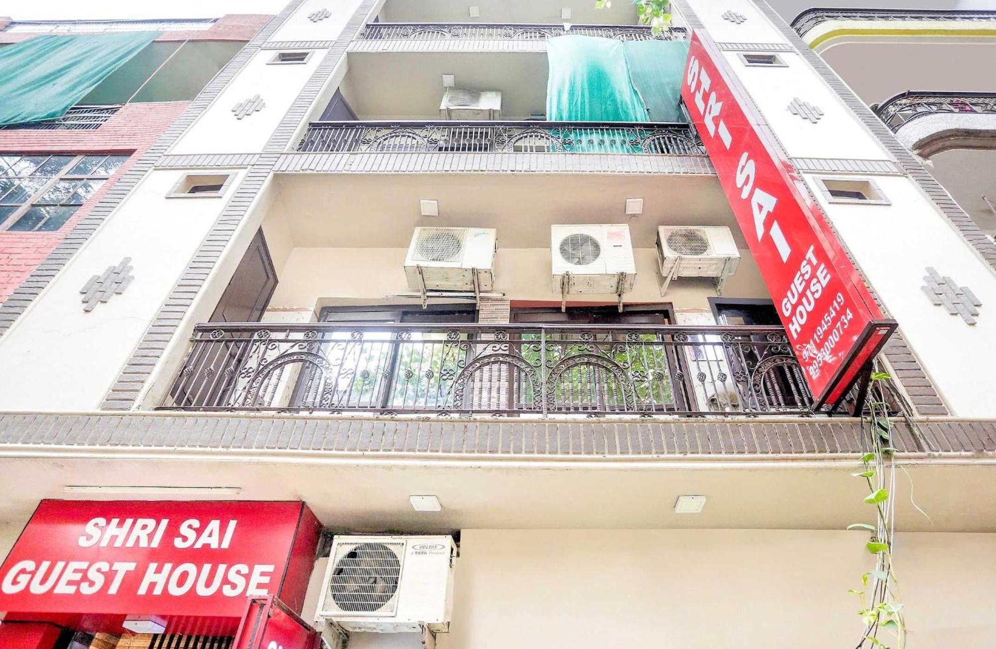 Hotel O Shri Sai Guest House デリー エクステリア 写真