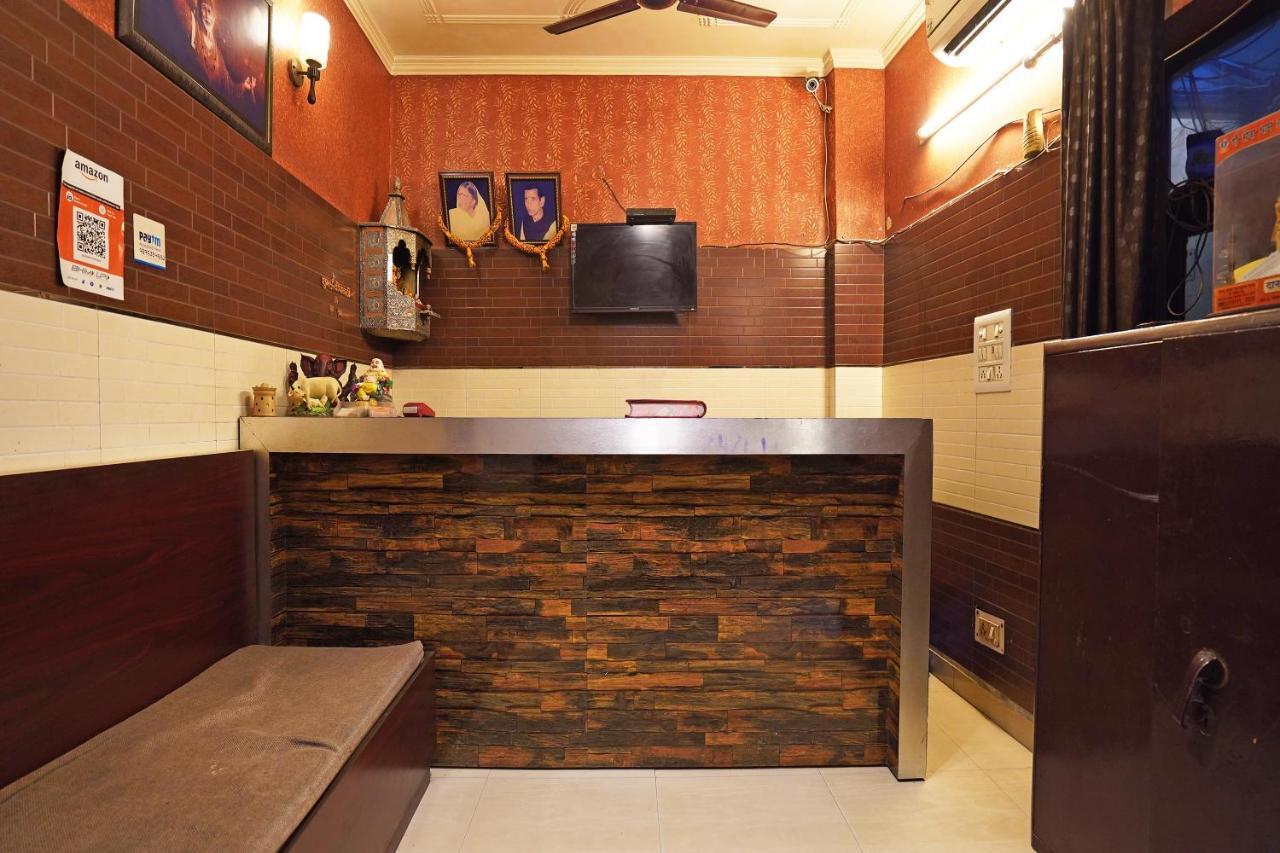Hotel O Shri Sai Guest House デリー エクステリア 写真